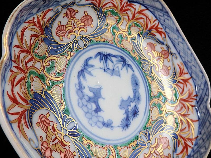 大聖寺伊万里　金襴手　松竹梅に草花紋の図　四方角皿 ５枚　C688AS-fbbi