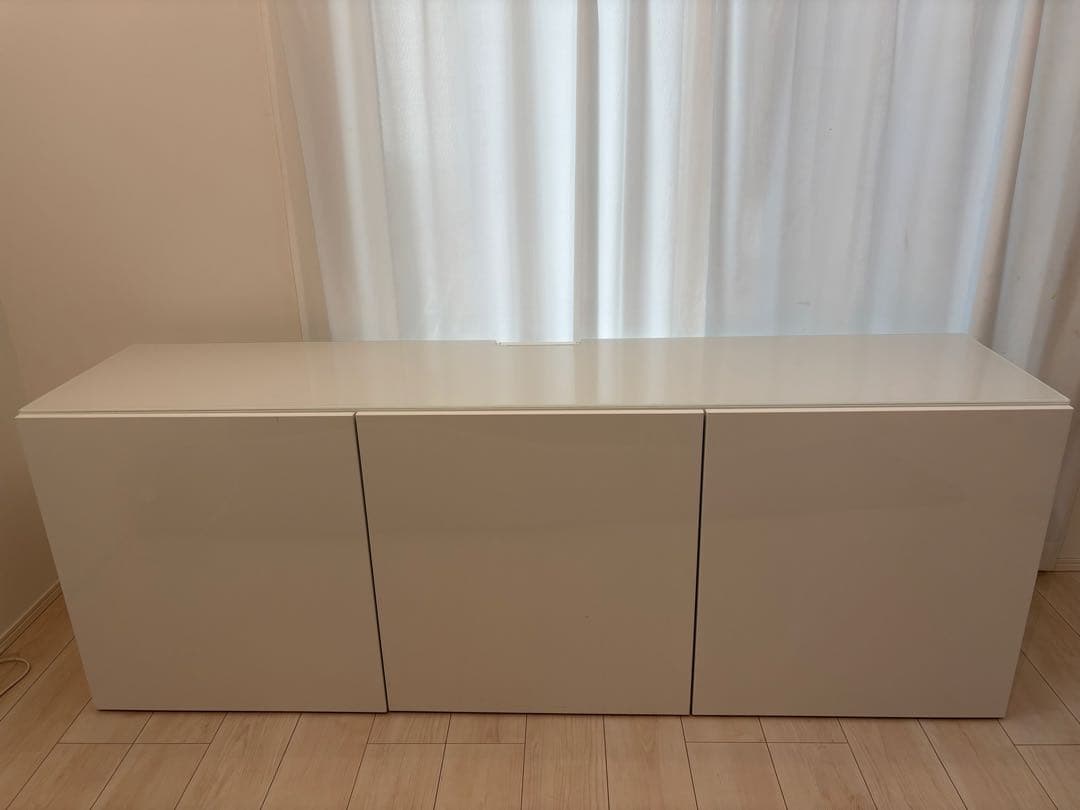 【美品】IKEA ガラス天板付　テレビ台 キャビネット　ベストー　鏡面