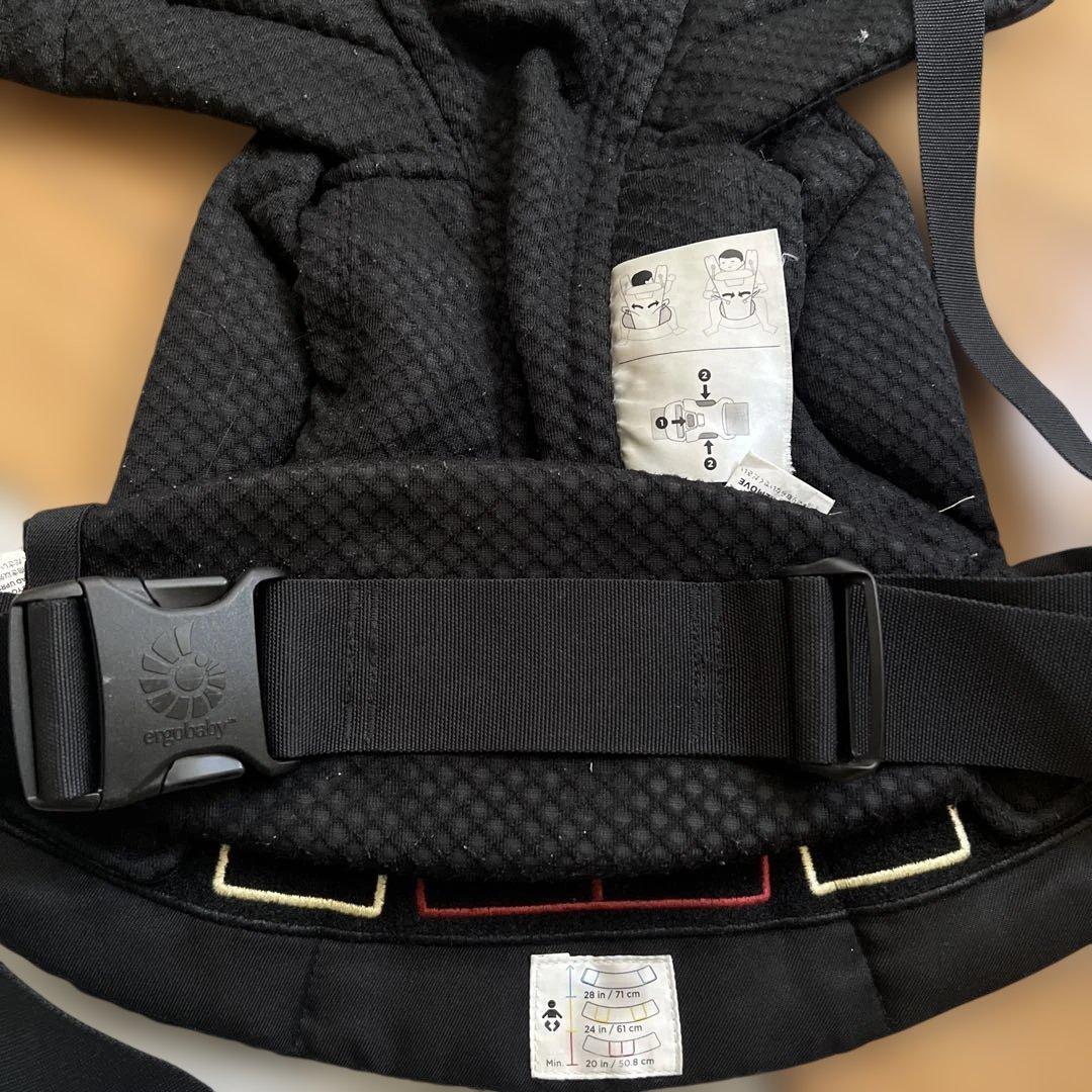 ergobaby 黒メッシュ抱っこ紐