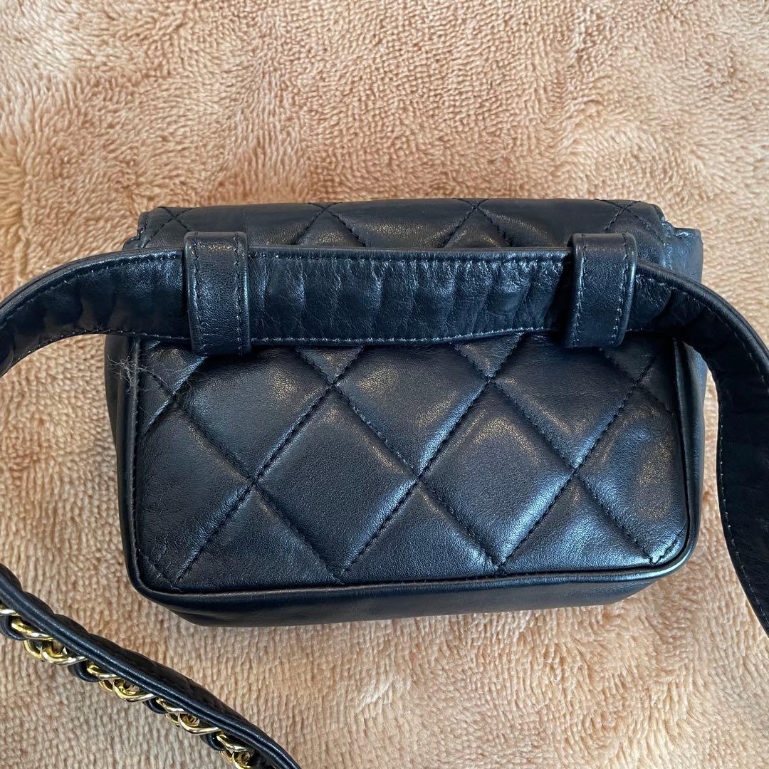 シャネル　マトラッセ　ターンロック　ウエストバッグ　ブラック