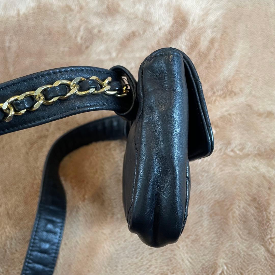 シャネル　マトラッセ　ターンロック　ウエストバッグ　ブラック