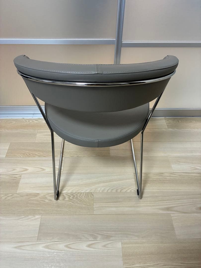 カリガリス　ニューヨーク　ダイニングチェア①