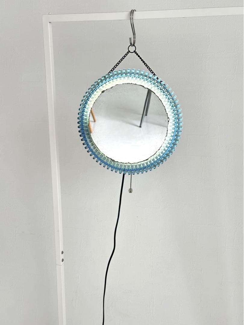 スペースエイジ アクリルミラー　70s 壁かけ鏡　ラウンドミラー　レトロポップ