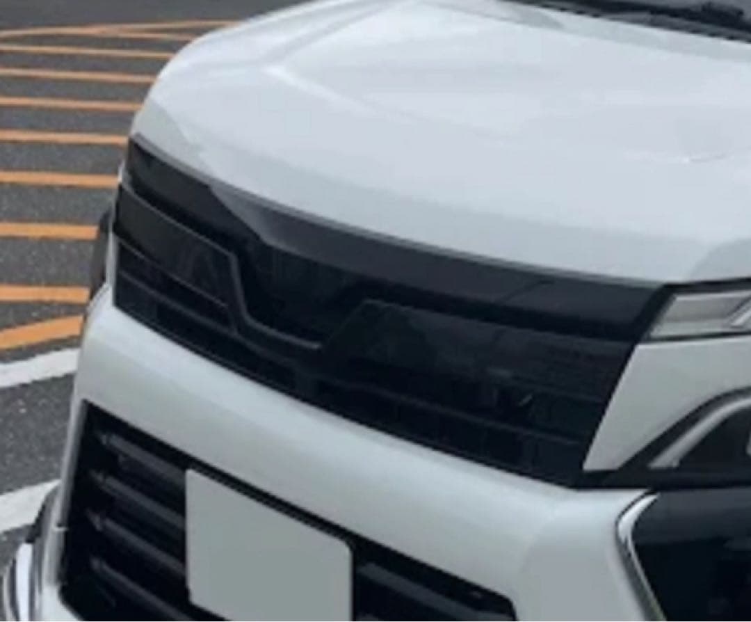 フードトップモールヴォクシー80系G's 202ブラック＋グリルガーニッシュ