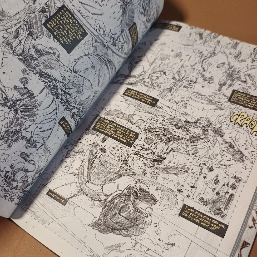 希少本　バットマン UNWRAPPED ハードカバー　漫画家を目指す方におすすめ