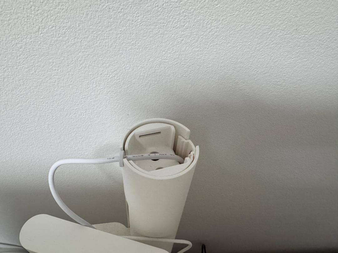 【美品】LGエレクトロニクス LG 32SQ780S-W　4K モニター