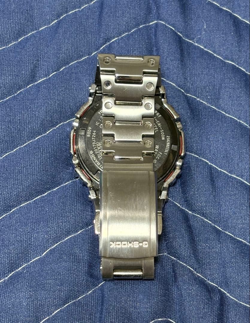 カシオGーSHOCK GMW-B5000D-1JF フルメタル電波ソーラー