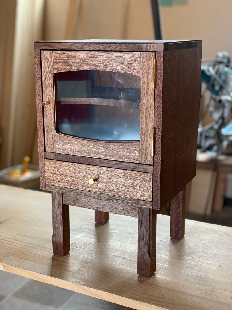 Yukosknit　キャビネット