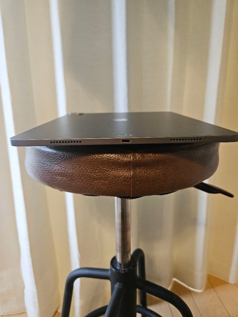 H*A様 iPad pro 第5世代　128GB Wi-Fi　12.9インチ