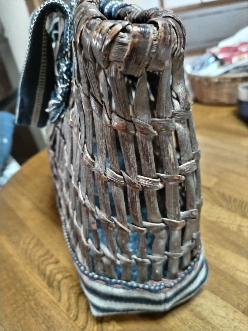 骨董山葡萄かごバッグ