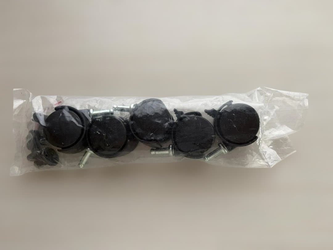 ホワイト木製食器棚 （送料込み）