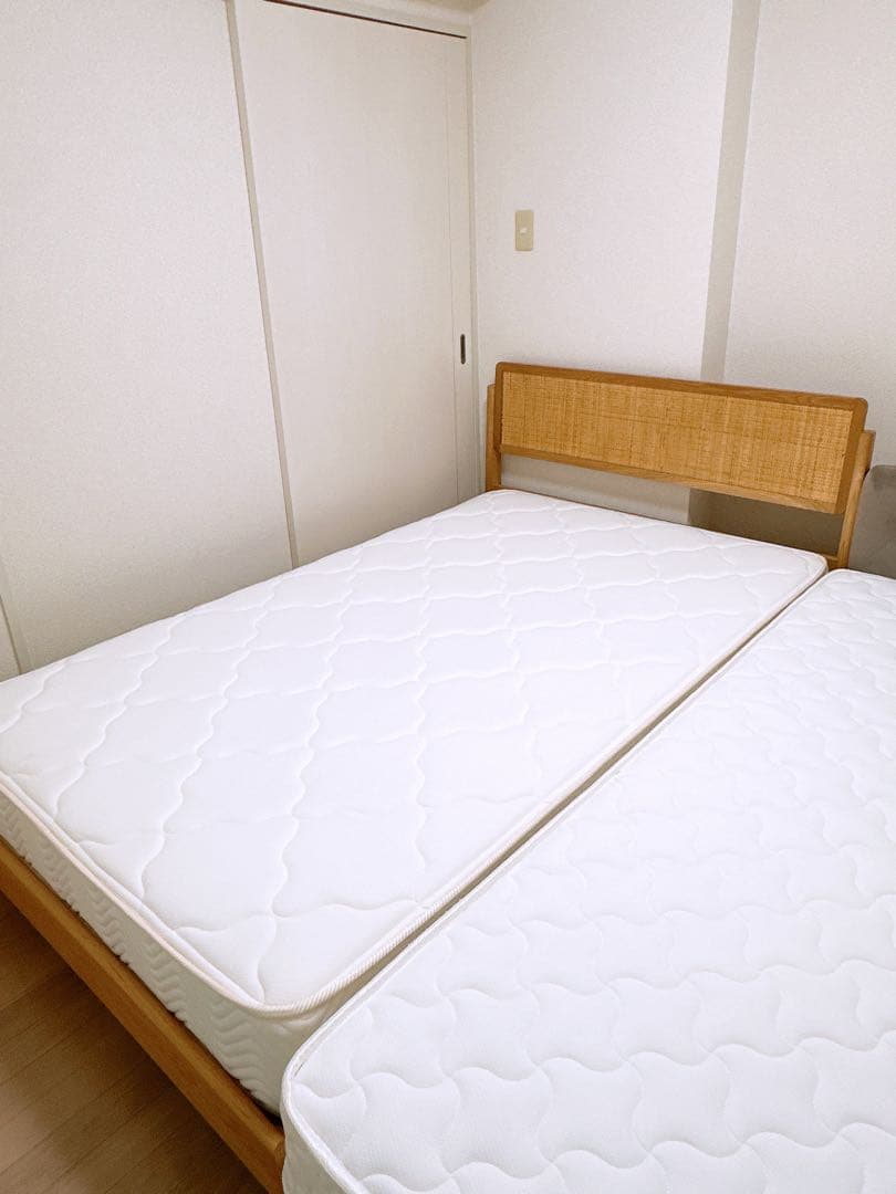 【直接引き取り】unico ベッドマットレス　セミダブル