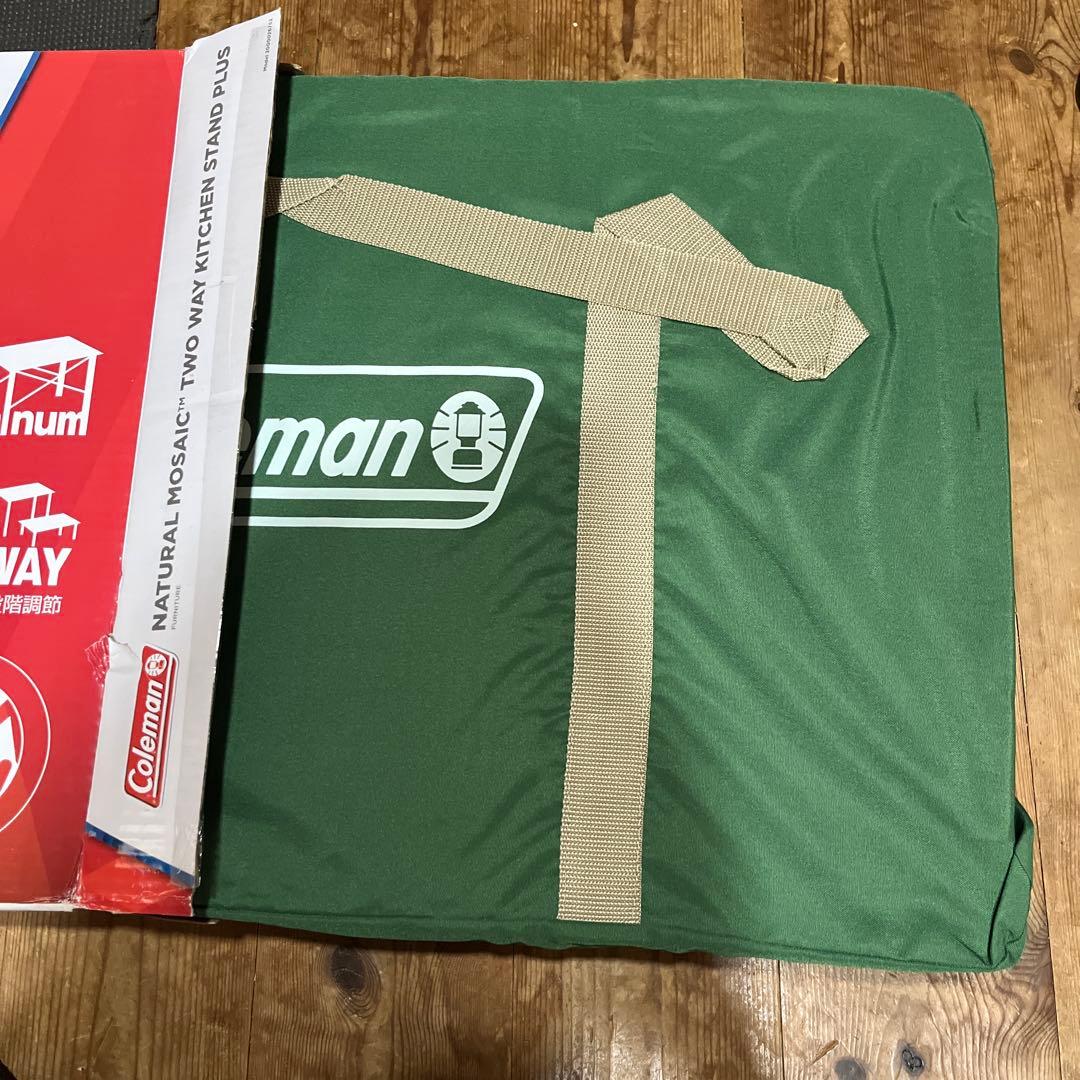新品　コールマン　キャンプ　アウトドア　折りたたみ　キッチン　テーブル