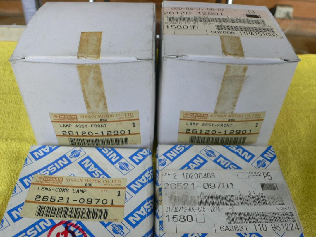 フェアレディ―SP,SR用　フロントウインカー＆白レンズ