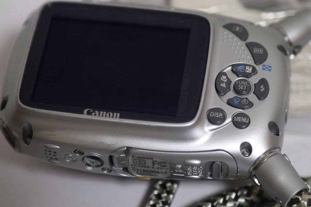 キヤノン パワーショット D10