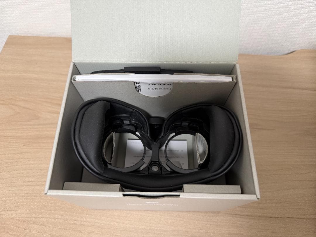 【新品】VIVE Full Face Tracker for XR Series