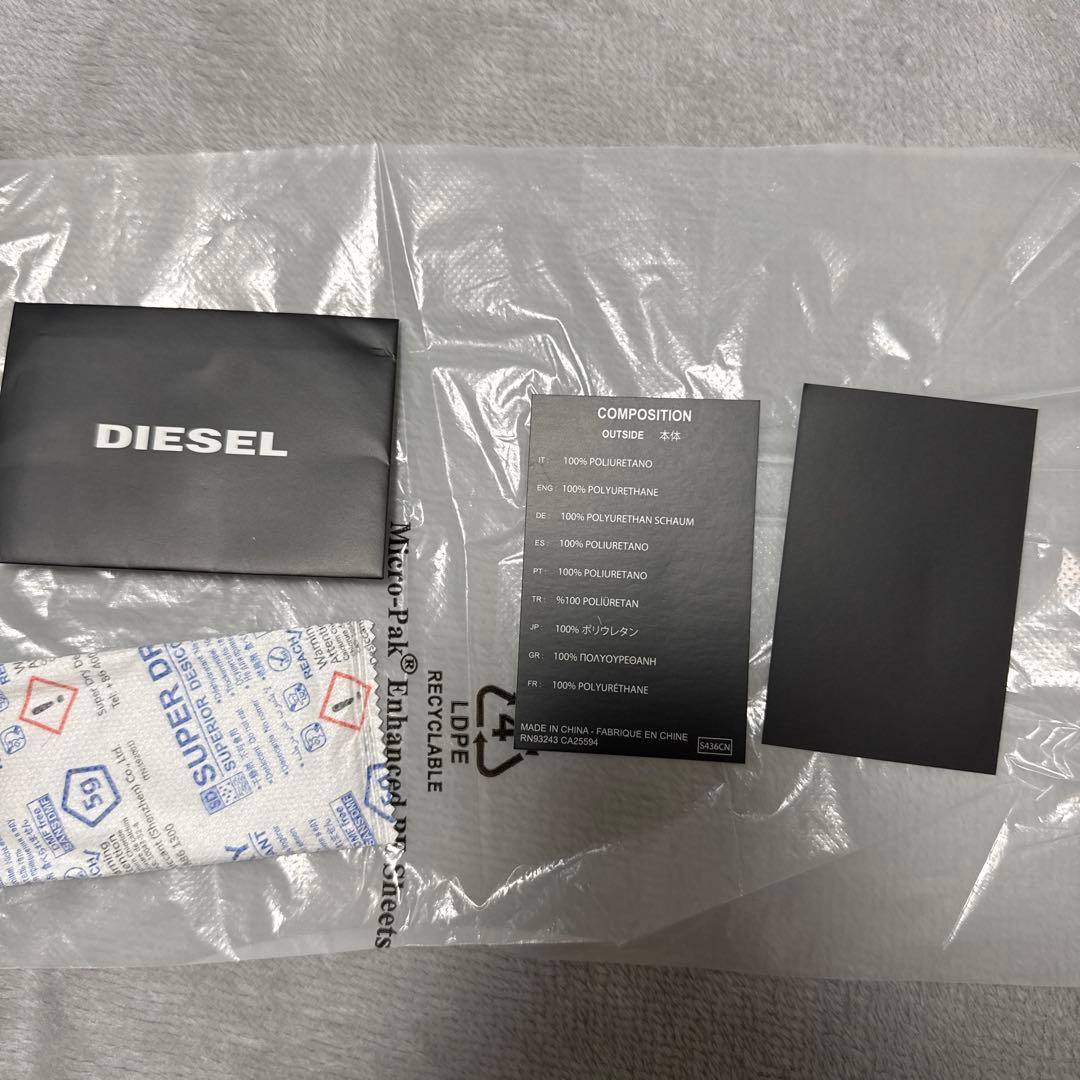 未使用級　極美　DIESEL ディーゼル ボディバッグ　斜めがけ　ビッグロゴ