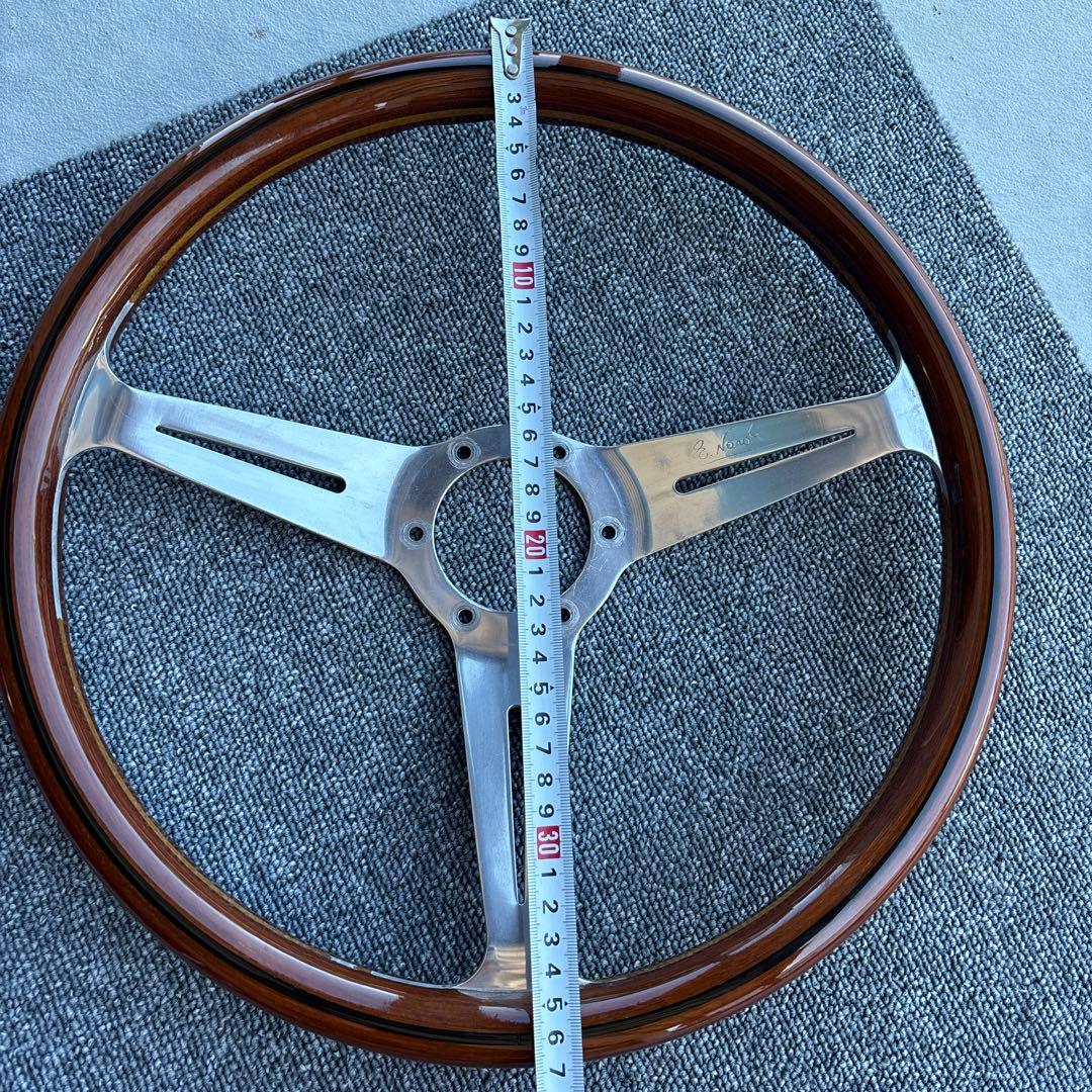 ナルディ　クラシック　3本スポーク　ウッドステアリング