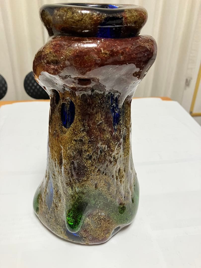 沖縄　琉球ガラス　【故】稲嶺盛吉作　花瓶　宙吹ガラス工房虹　現代の名工