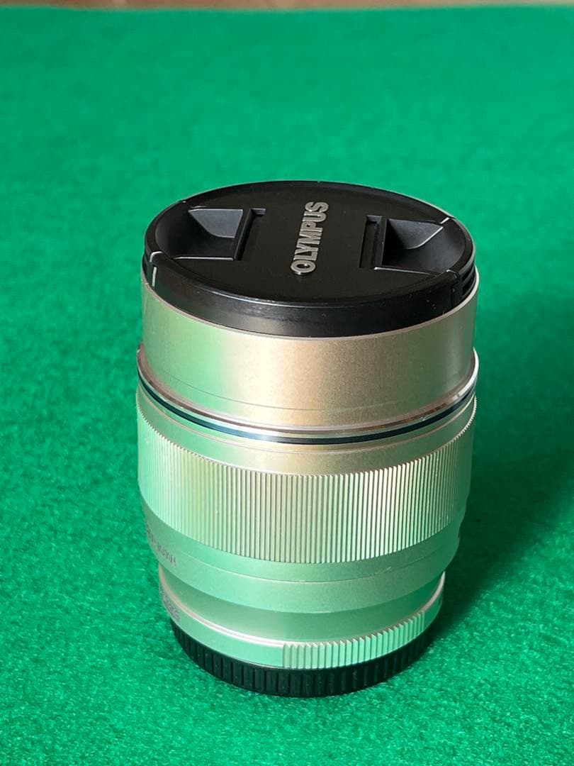 OLYMPUS 75mm f1.8単焦点レンズ