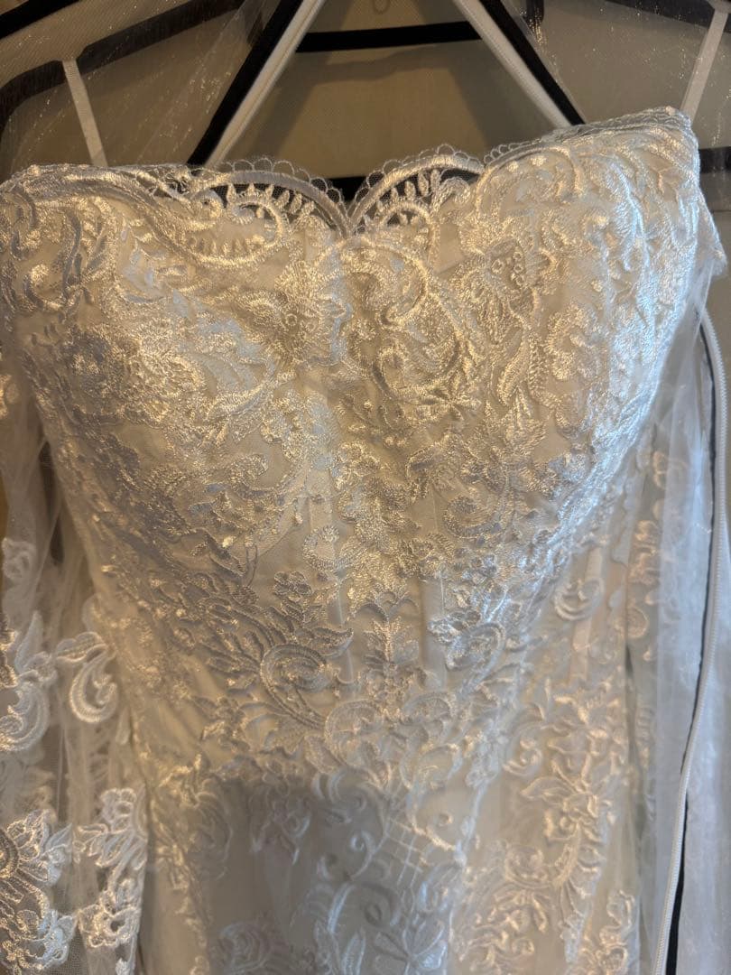 マーメイドウェディングドレス　オフショルダー長袖　ベール