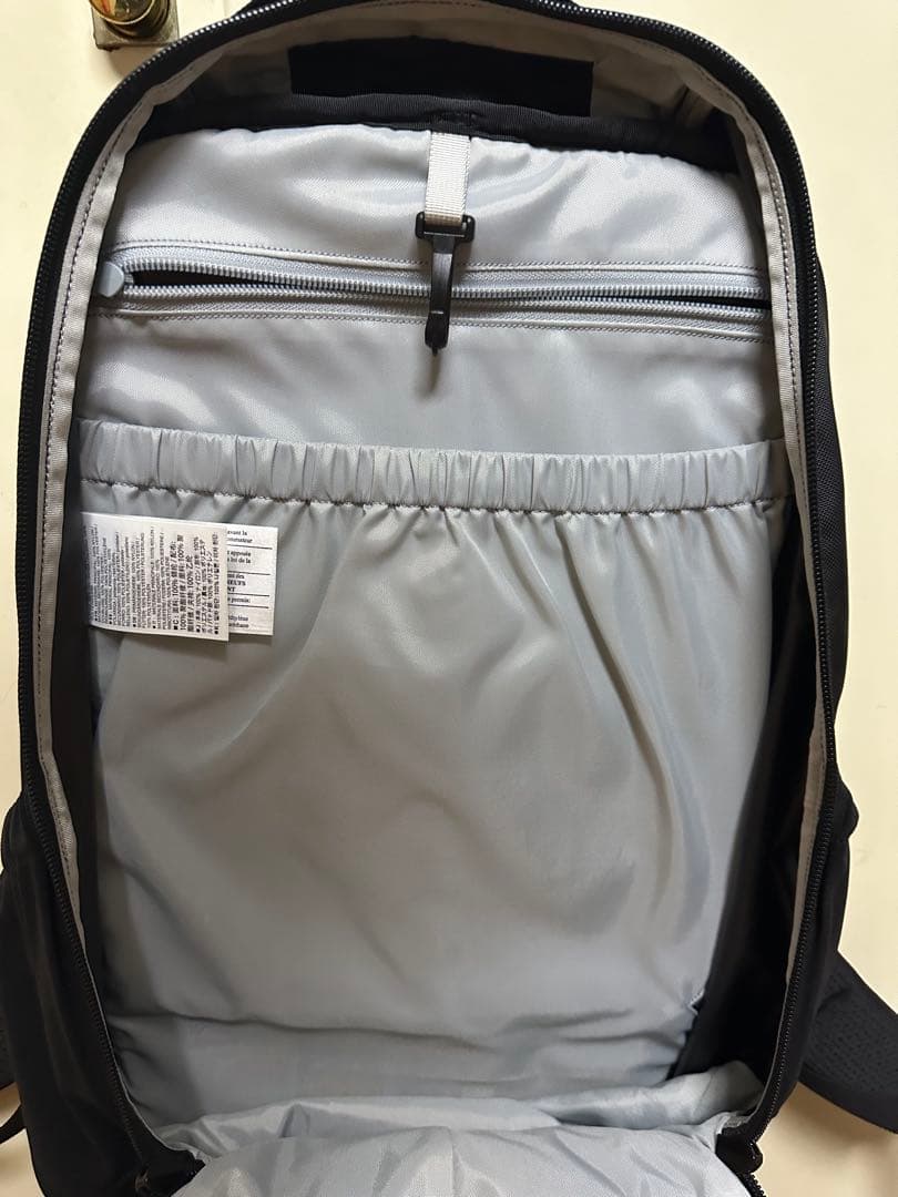 【美品】ARC'TERYX マンティス 26 【ブラック】