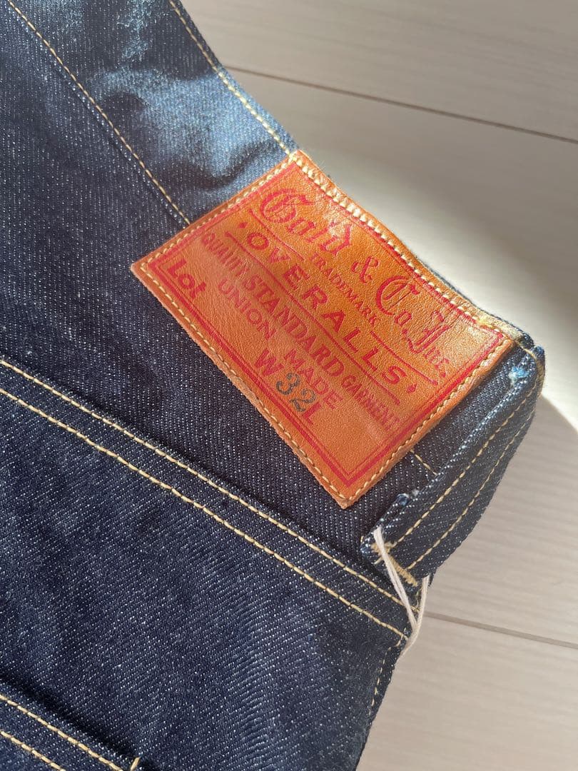 gold ワイドデニム