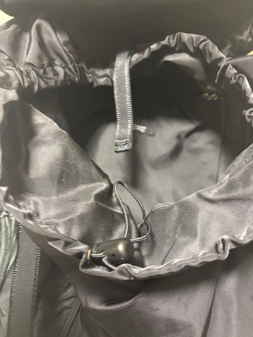 アンダーカバー プラダ型 バックパック