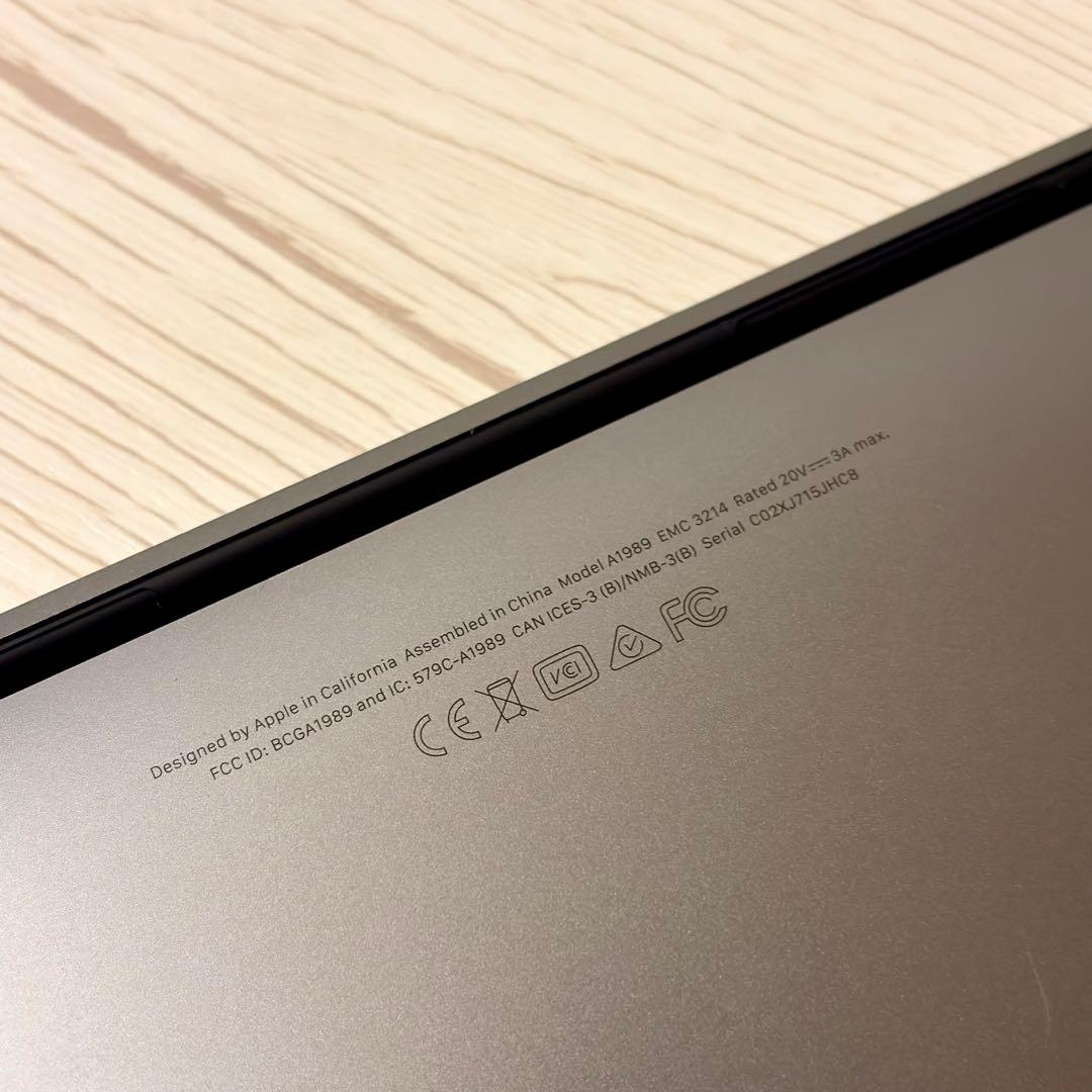 MacBook Pro (13インチ, 2018) 8GB 256GB