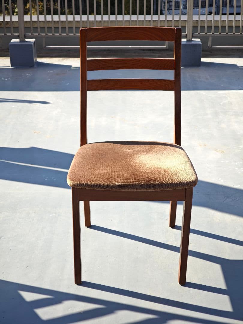 ヴィンテージ　木製ダイニングチェア　チーク