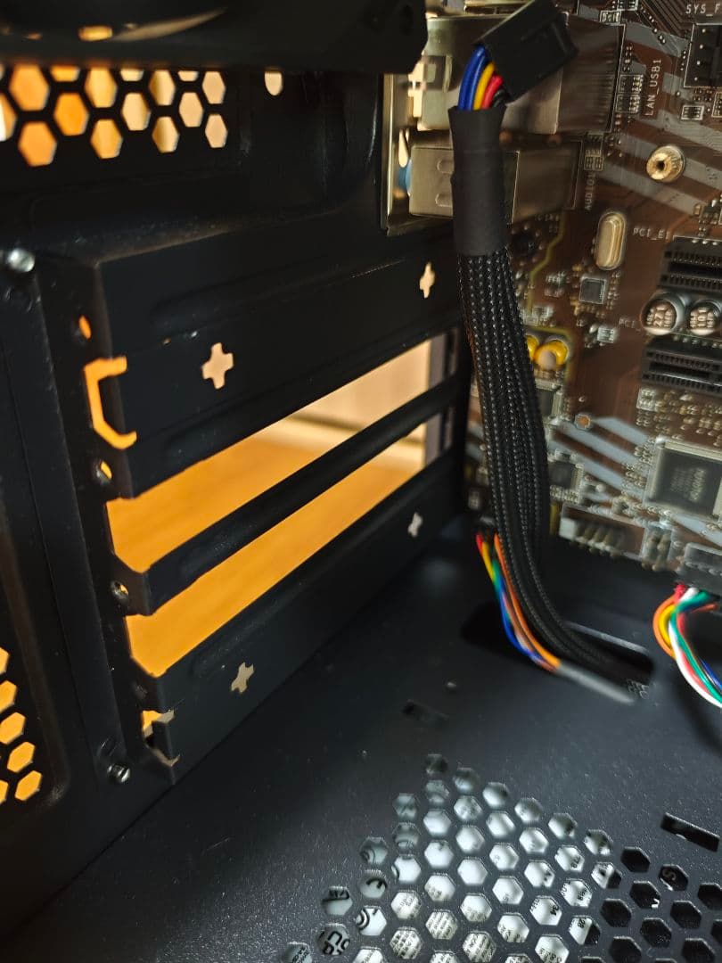 サーマルテイク S100TG PCケース マザボ メモリ32GB 電源ユニット付