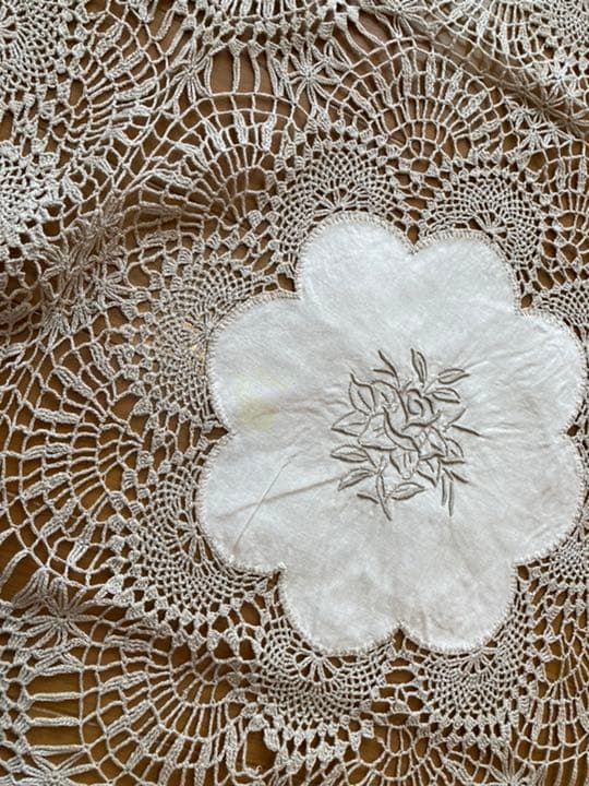 ハンドエンブロイダリー クロッシェ大判クロス