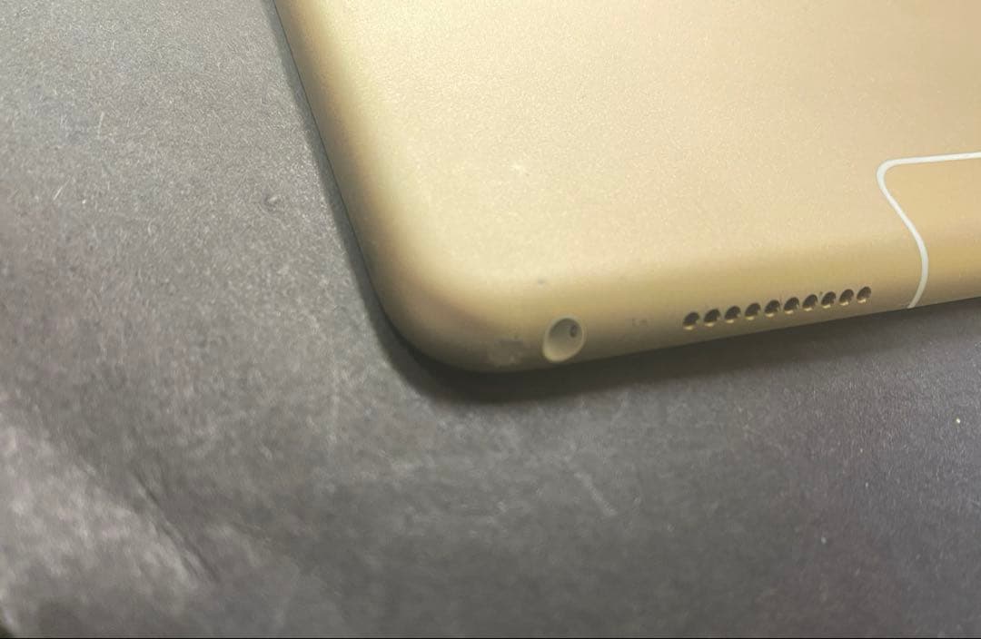 2月セールiPad Pro 12.9 第2世代64GB ケース付きます