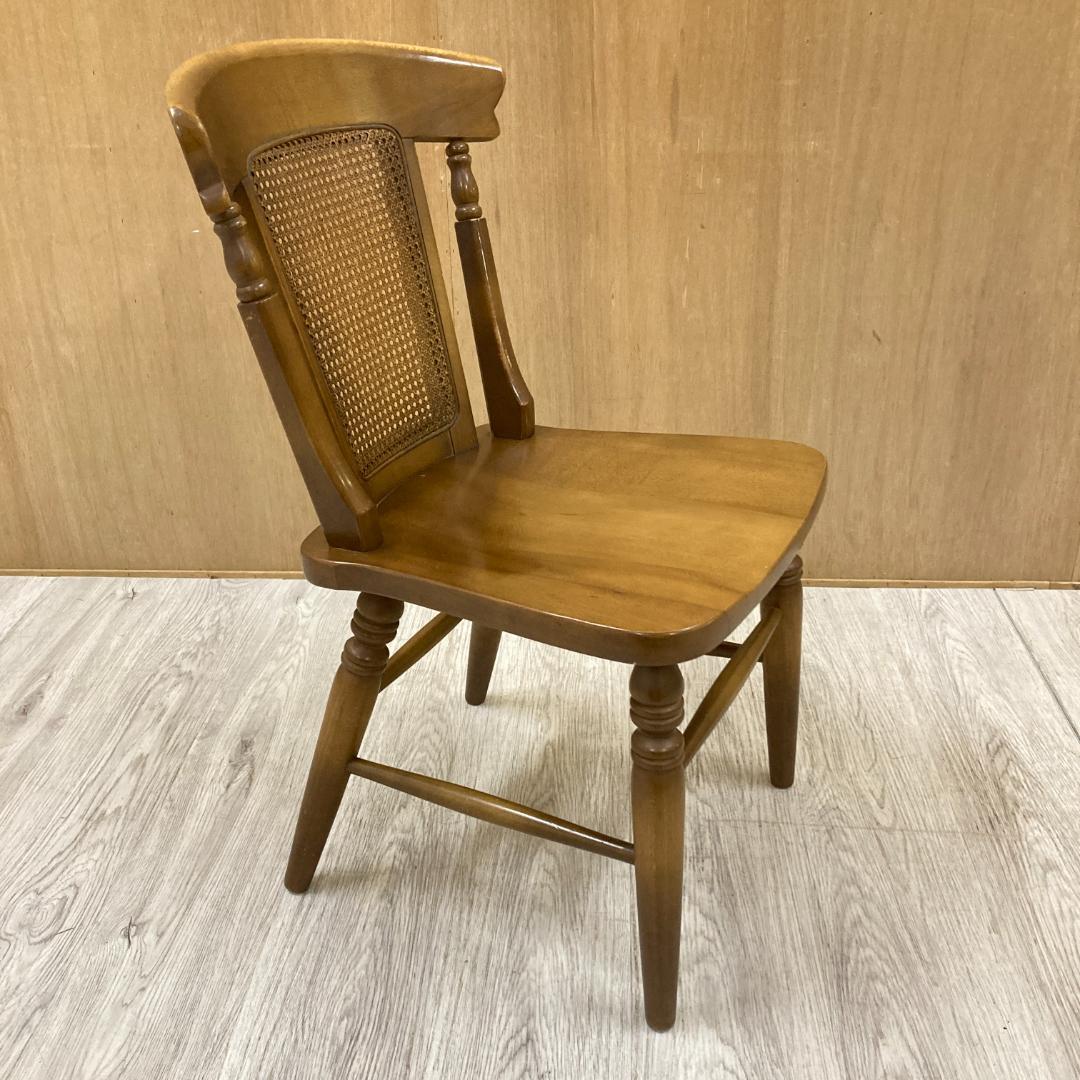 【飛騨産業】キツツキ　ダイニングチェア　椅子　木製　A