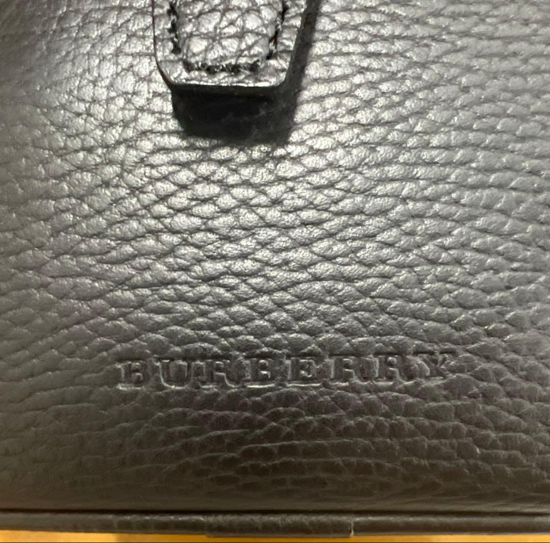 美品　バーバリー　ショルダーバッグ　斜め掛け　レザー　ブラック　レディース