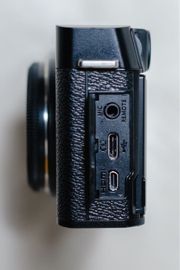 FUJIFILM X-E4 ミラーレスカメラ