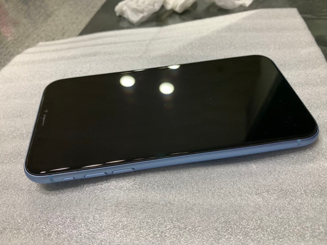 Apple iPhone XR ブルー 本体　香港版A2108 箱　備品付　美品