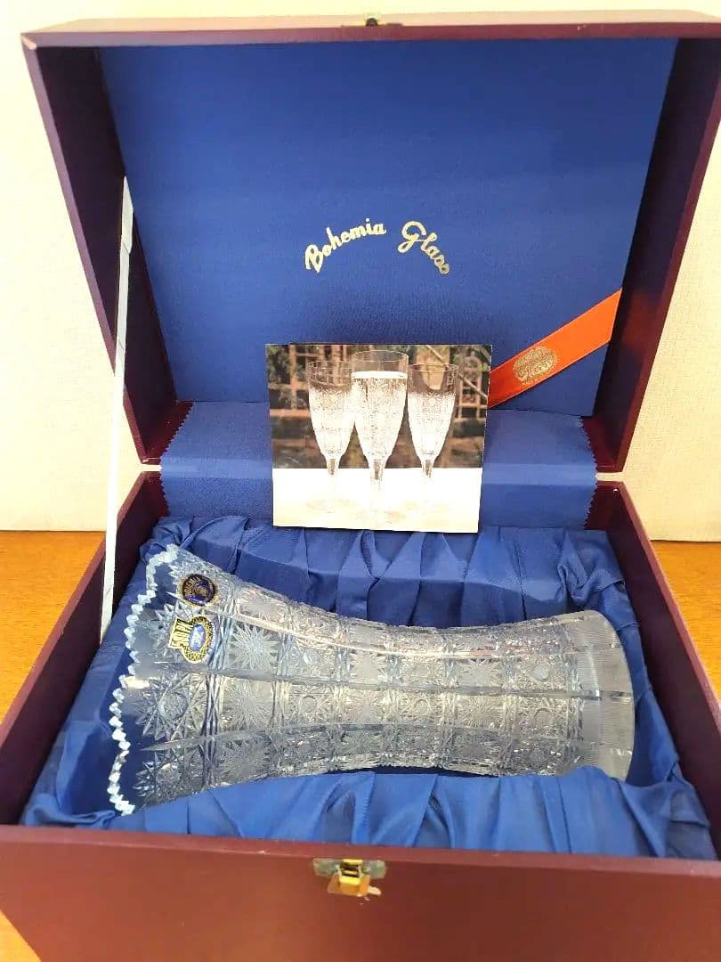 クリスタル花瓶、ボヘミアングラス、フラワーベース新品箱説明書付き