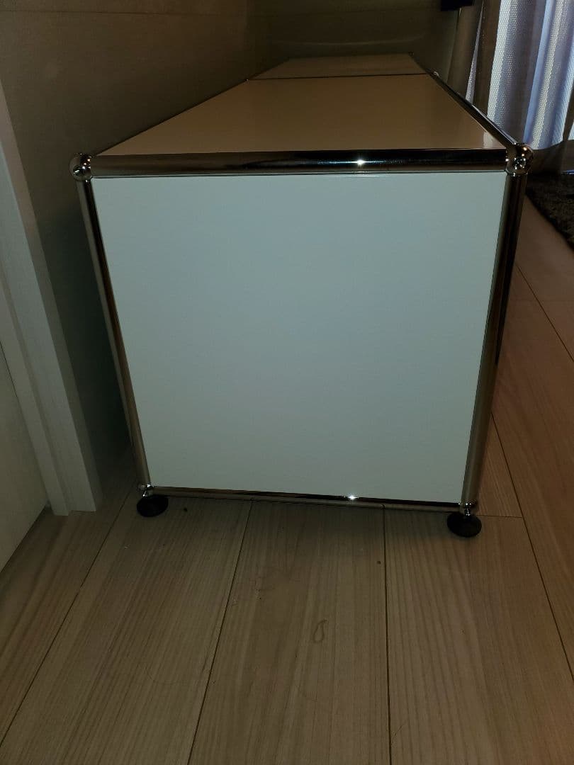 送料込！値引き！USMハラー　TVボード　ピュアホワイト