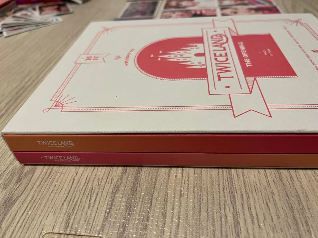 TWICE アルバム CD フォトカード　うちわ　トレカ