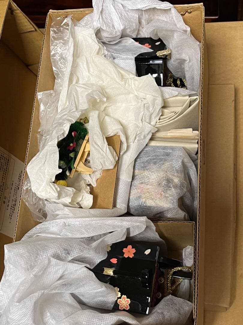 【即ご購入OK】(お値下げ中!)ひな人形三段飾り 黒色 ／送料込み