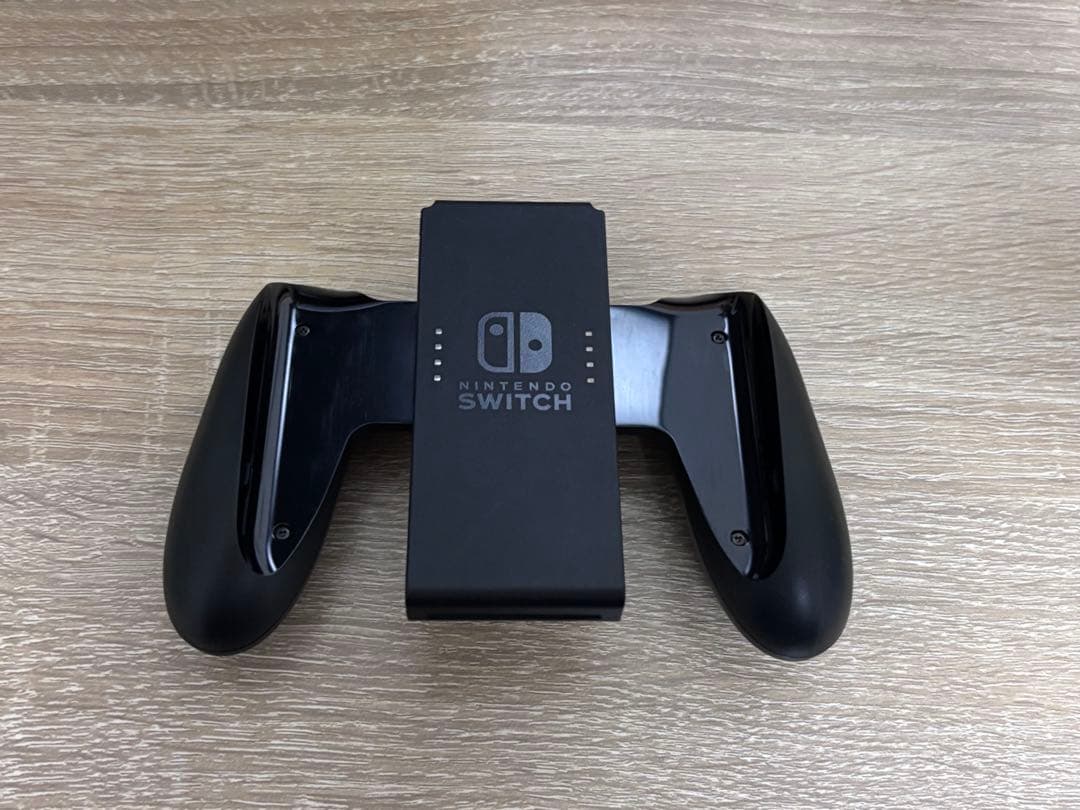 【美品】Nintendo Switchグレー　ニンテンドースイッチ