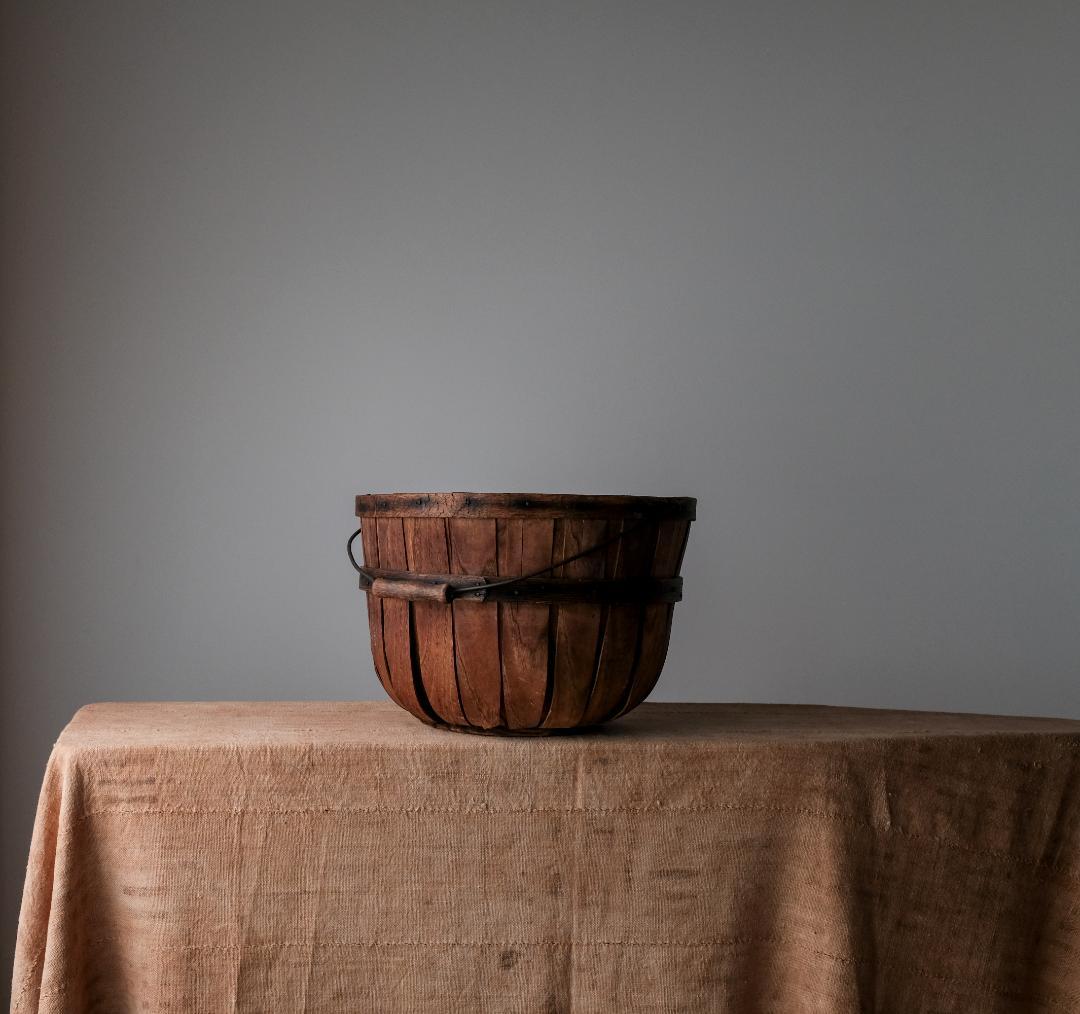 アメリカアンティークのリンゴかご