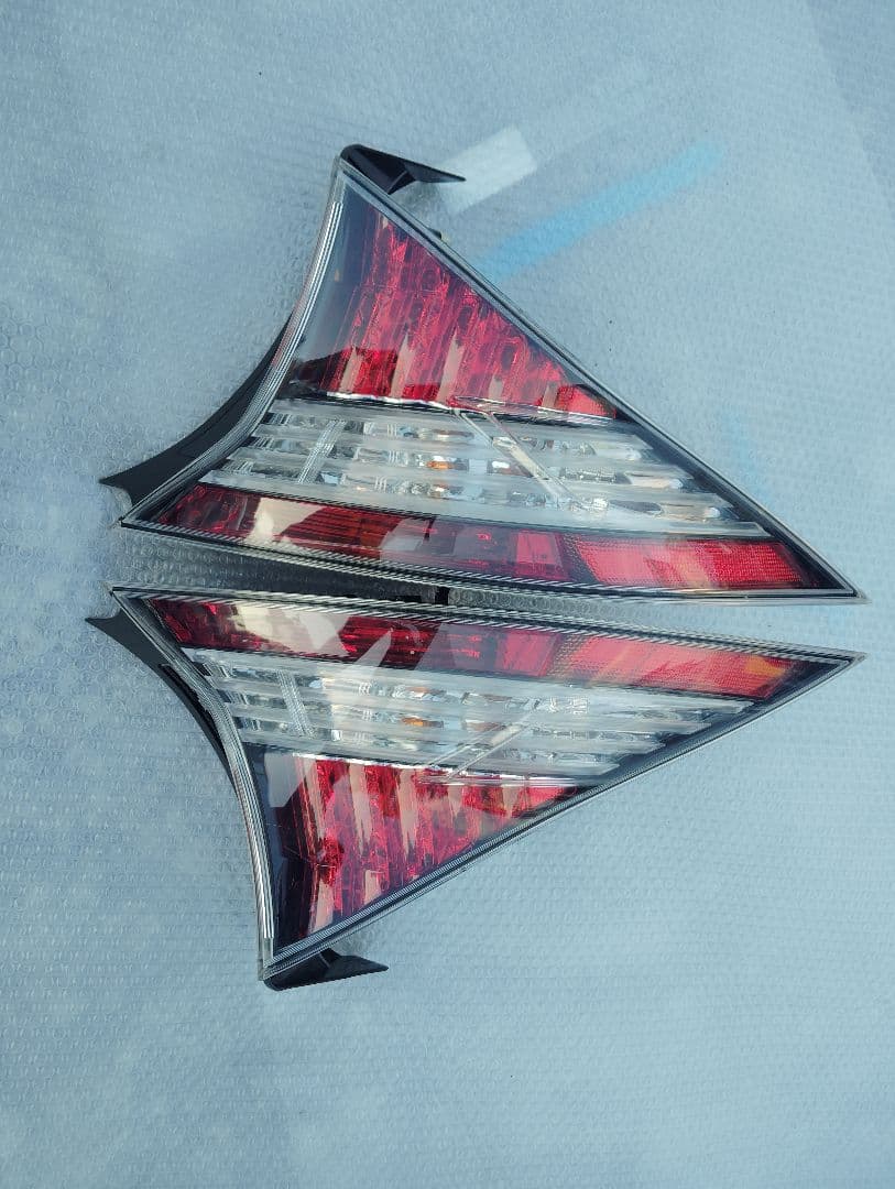 t*8様 ホンダ CRZ ZF1/ZF2 テールライト レアアイテム 初期モデル