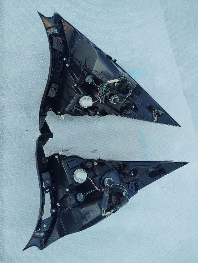 t*8様 ホンダ CRZ ZF1/ZF2 テールライト レアアイテム 初期モデル