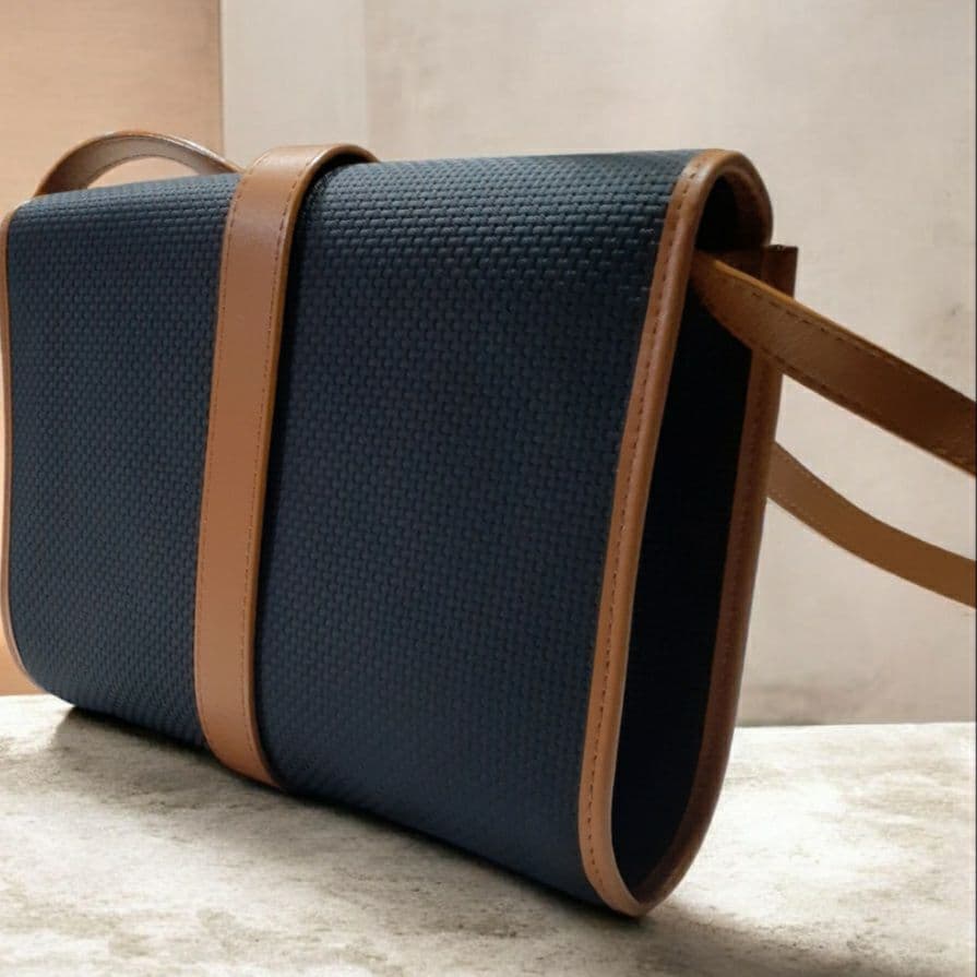 YSL イヴサンローラン ショルダーバッグ バイカラー SAINTLAURENT