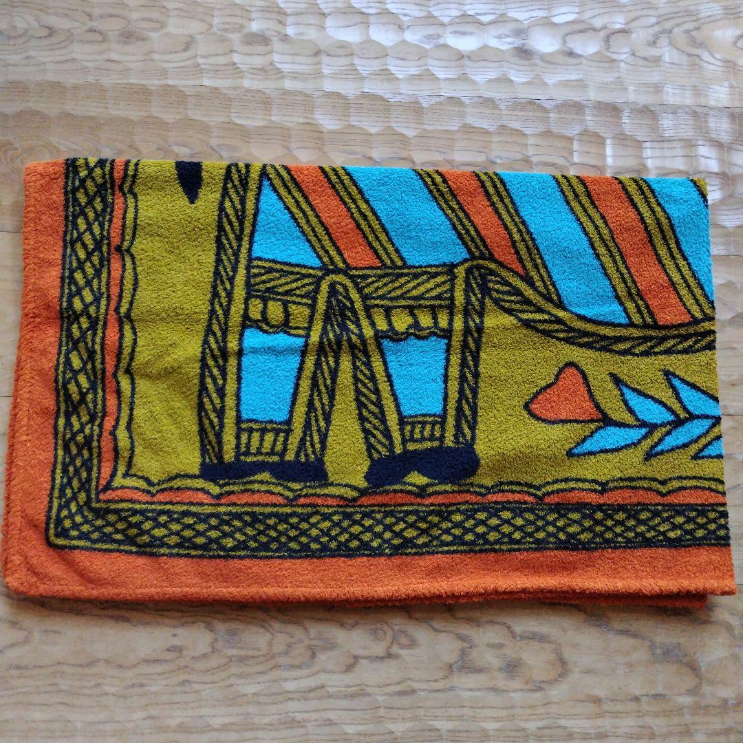 HERMES ビーチタオル 牛のデザイン