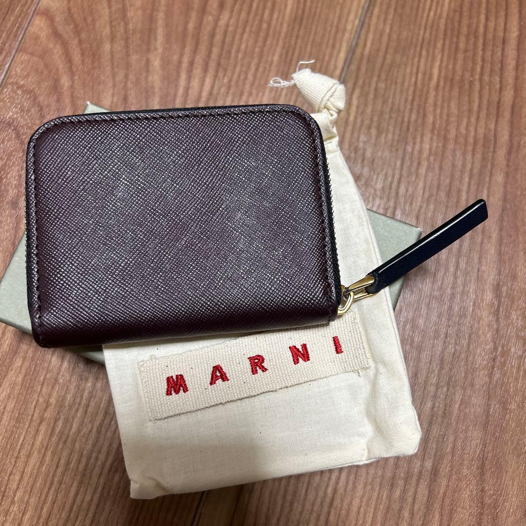 marniケース　ミニ財布