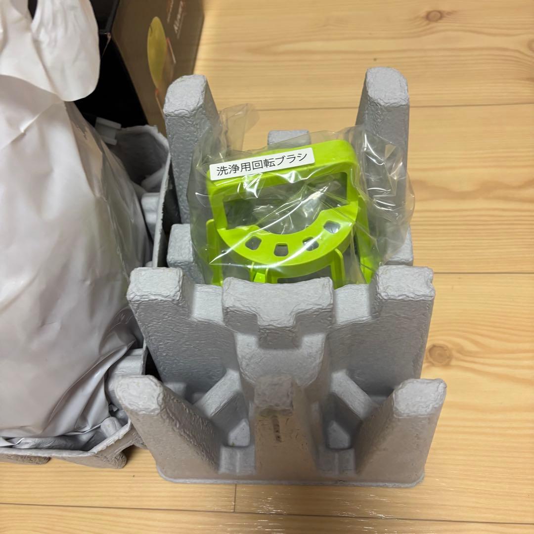 【未使用品】クビンス ホールスロージューサー JSG-30-R