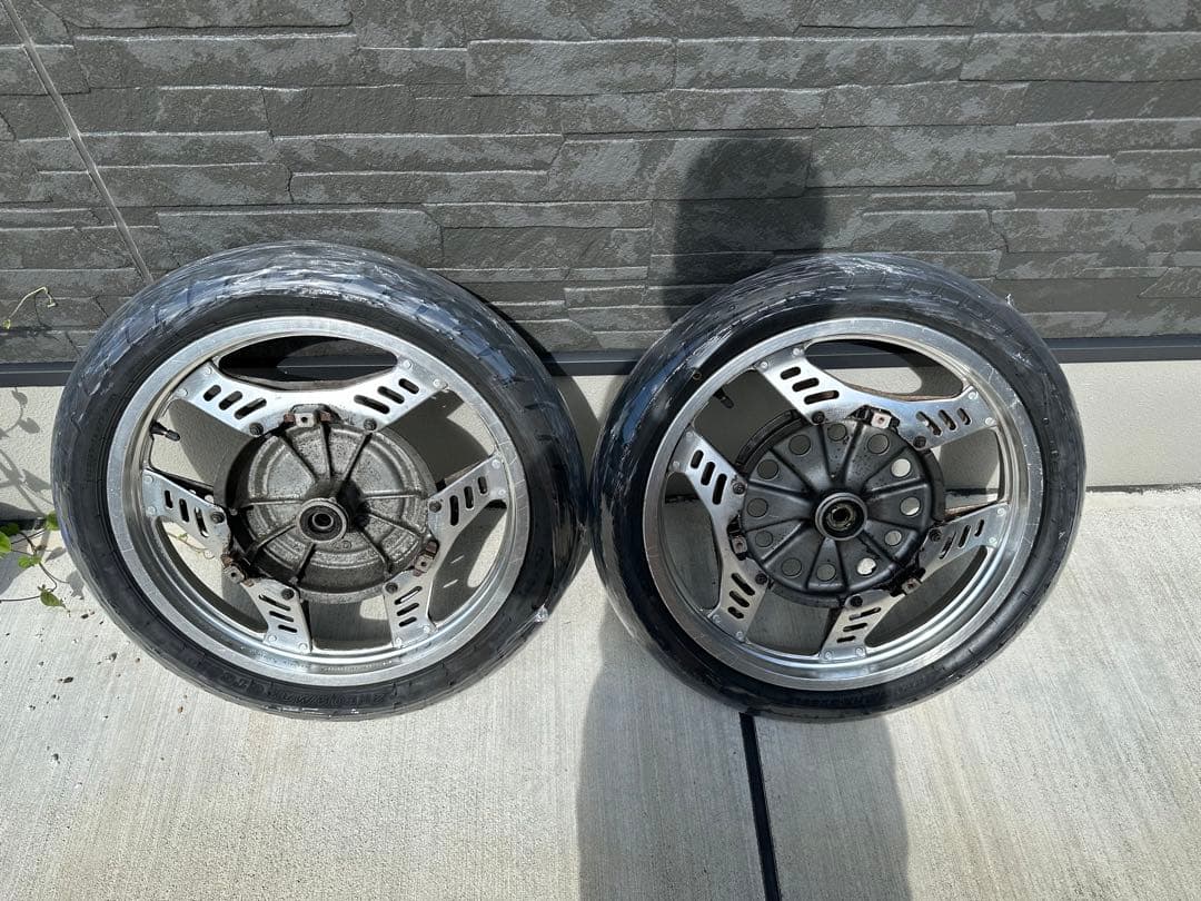 CBX550f 純正ホイール　新品同様タイヤ付き